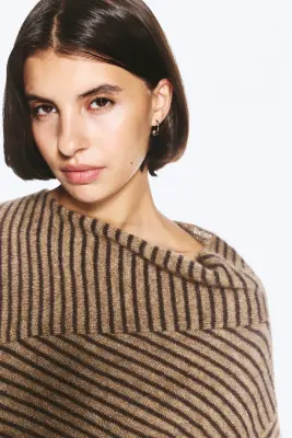 Pull à col cheminée asymétrique en mélange d’alpaga - Rayé Marron poudré — photo 1