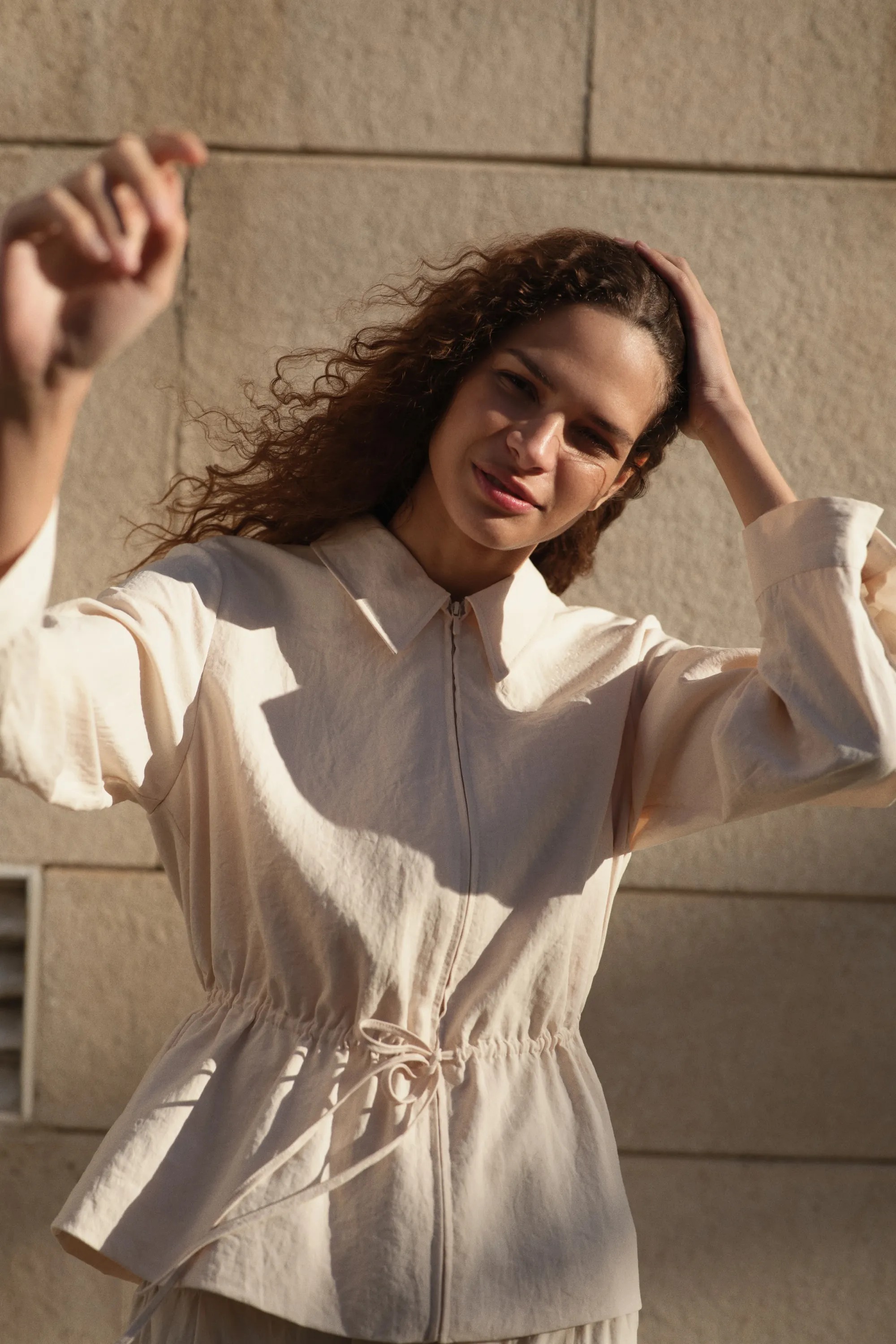 Chemise zippée avec basque - Beige clair