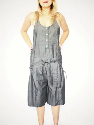 Salopette short en coton gris foncé NEUVE Taille 36/38 — photo 3