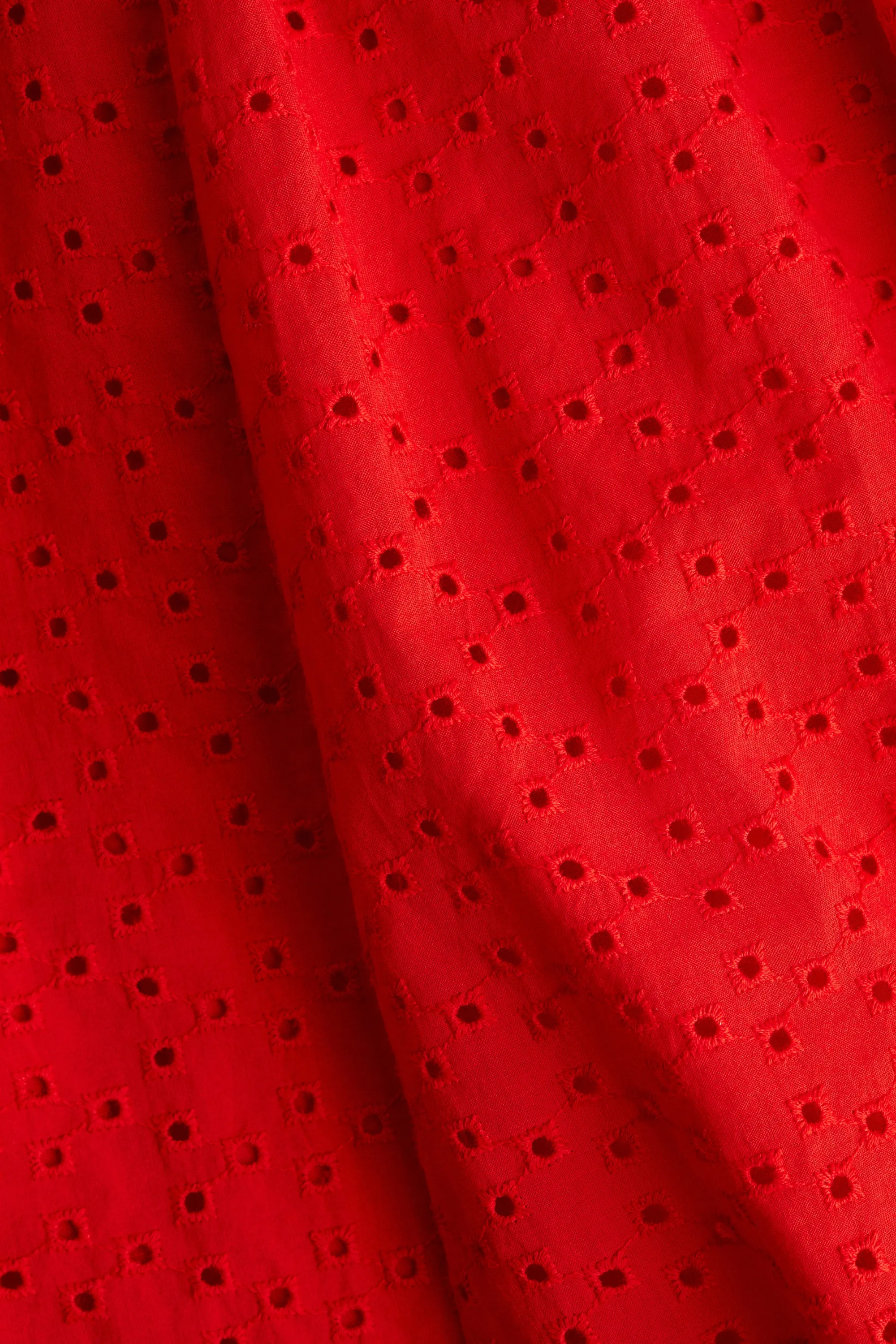 Robe à bretelles fines avec broderie anglaise - Rouge