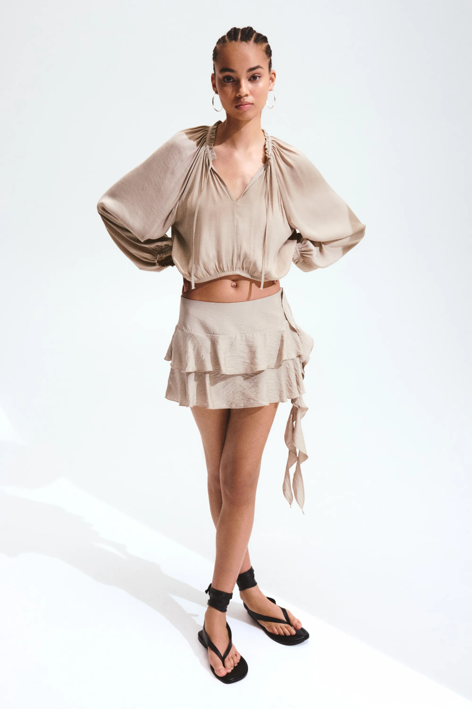 Balloon-sleeved blouse - Beige