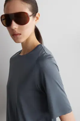 T-SHIRT EN SOIE FLUIDE - Bleu acier — photo 2