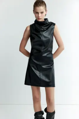 Robe trapèze en tissu enduit - Noir — photo 4