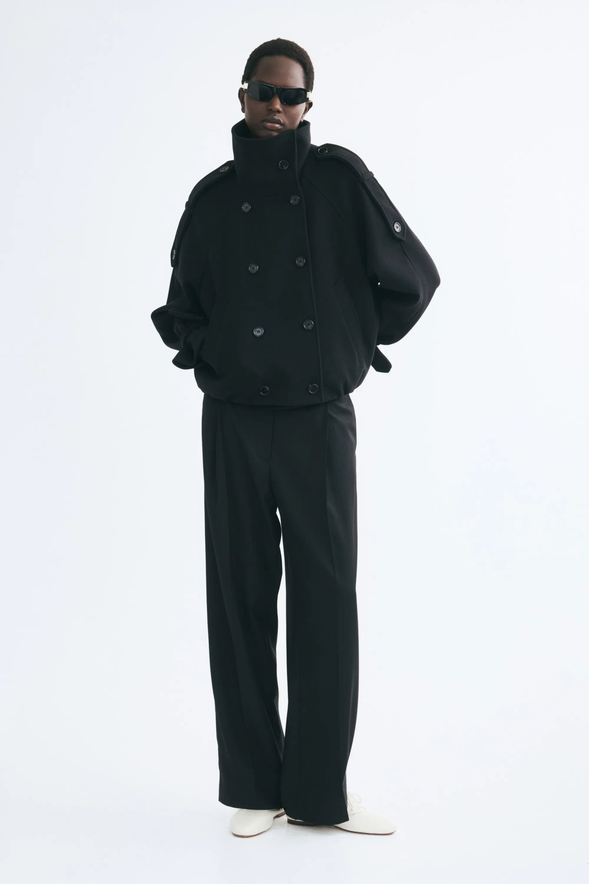 Veste à fermeture croisée avec col entonnoir - Noir