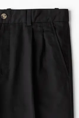 Chino Regular Fit avec plis - Noir — photo 2