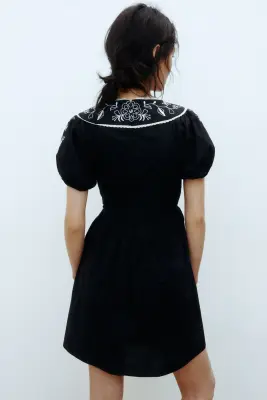 Robe brodée en popeline - Noir/fleurs — photo 3