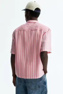Chemise Relaxed Fit avec col cubain - Rose/rayé — photo 3