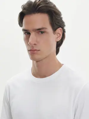 T-shirt en coton organique et élasthanne — photo 3