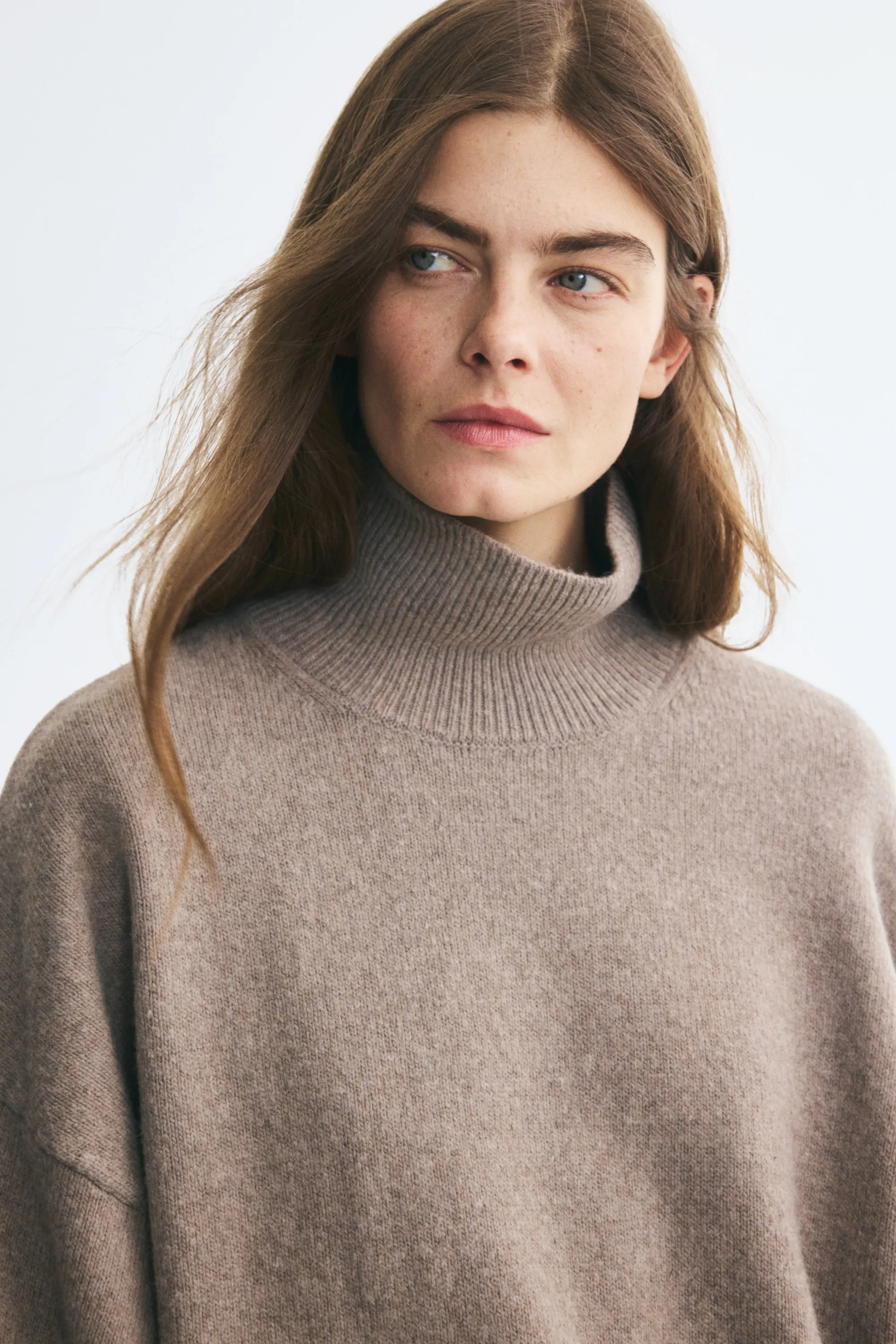 Pull oversize avec col cheminée - Taupe