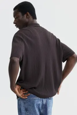 Chemise Regular Fit en maille côtelée - Marron foncé — photo 2