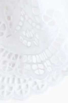 Broderie-anglaise tie-strap top - Blanc — photo 3