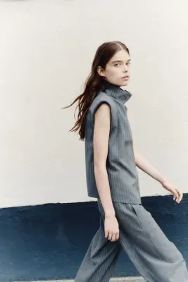Gilet sans manches croisé à col droit - Gris foncé/rayures tennis — photo 1