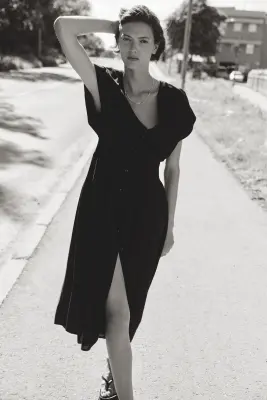 Robe midi à boutons - Noir — photo 1