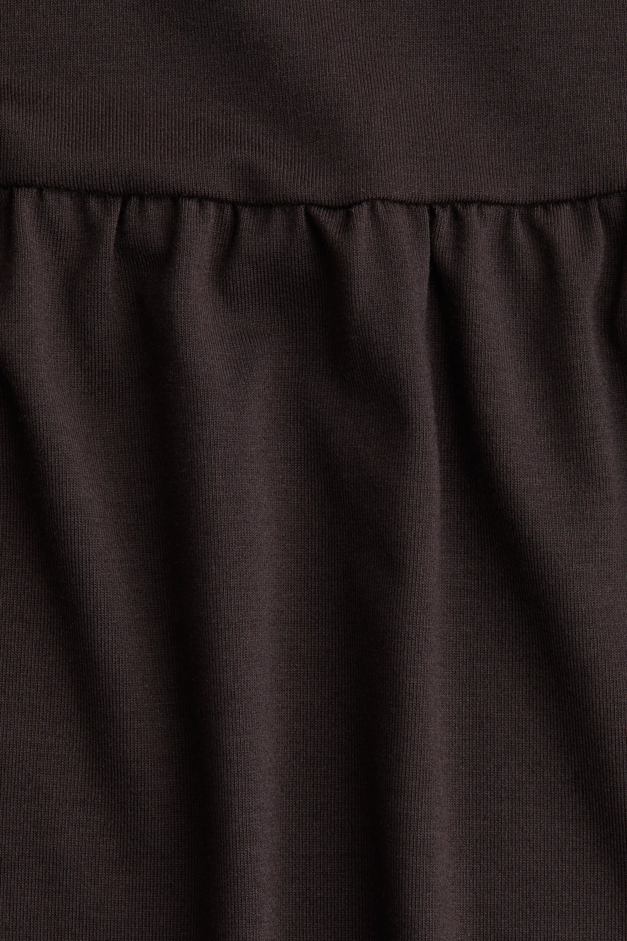 Robe à étages avec bretelles fines - Marron foncé