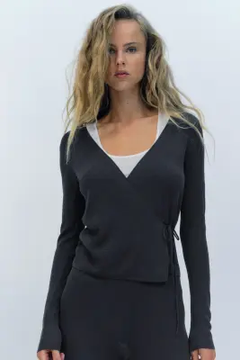 Gilet croisé en maille côtelée - Noir — photo 2