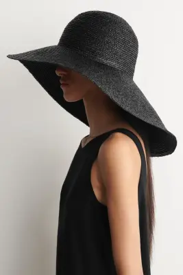 CHAPEAU EN RAPHIA À LARGES BORDS - NOIR — photo 1