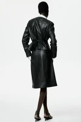 Veste péplum en tissu enduit - Noir — photo 4