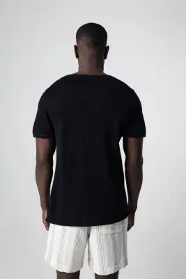 T-shirt Noir Col Rond Manches Courtes en Cachemire — photo 4