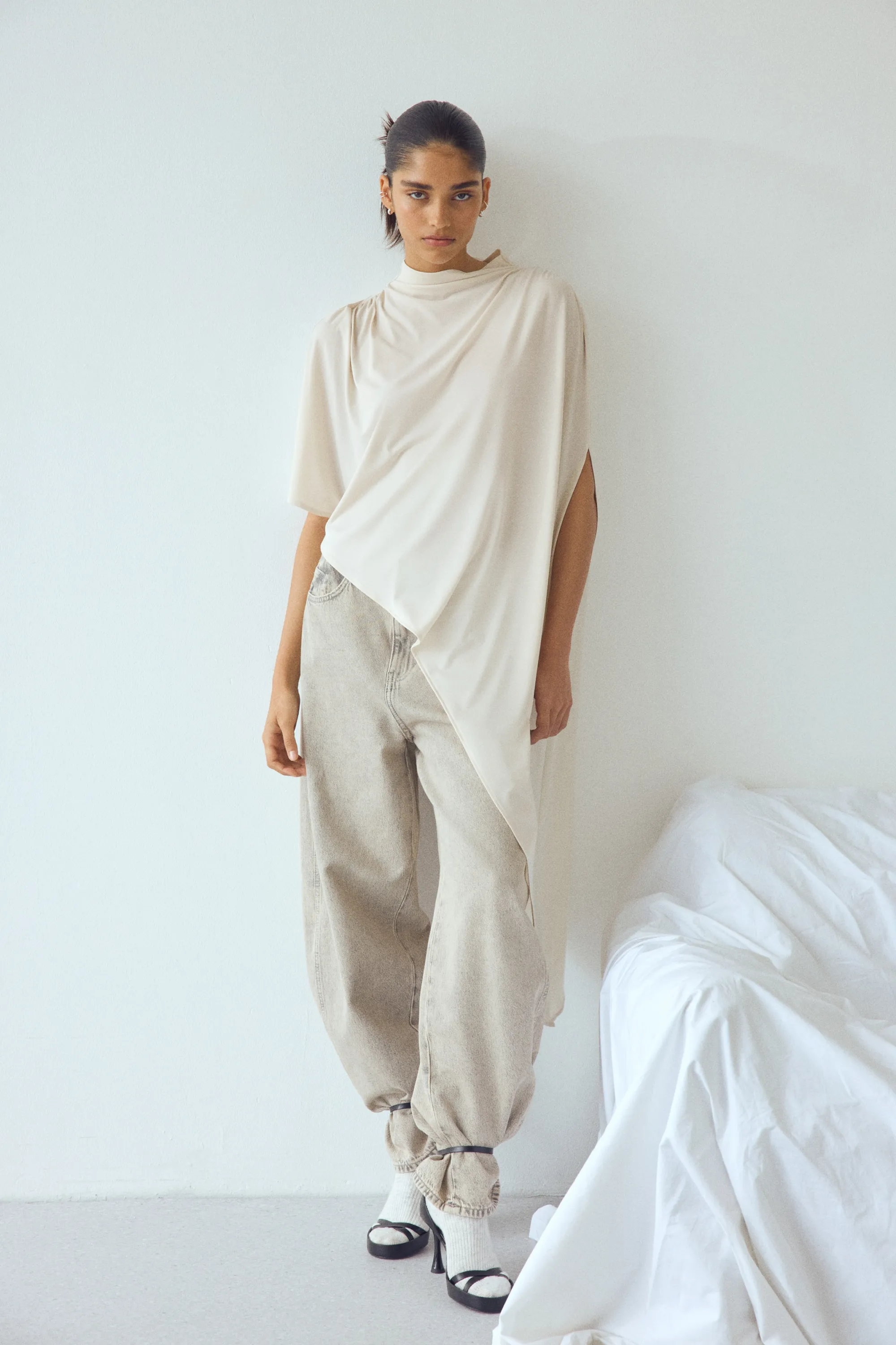 Top cape asymétrique - Beige clair