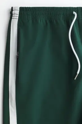 Short de survêtement Regular Fit - Vert foncé/color block — photo 5
