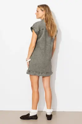 Robe courte en jean — photo 4