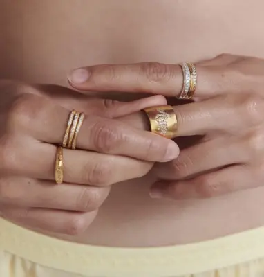 Nouveau ! ALHAJA Bague Casandra Gold COMING SOON !