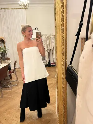 Top bustier en crêpe blanc Prix boutique $630 Taille 40 — photo 2