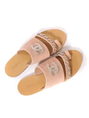 Sandales plates en velours rose, cuir nude et chaîne Prix boutique 1150€ Taille 37.5 — photo 5