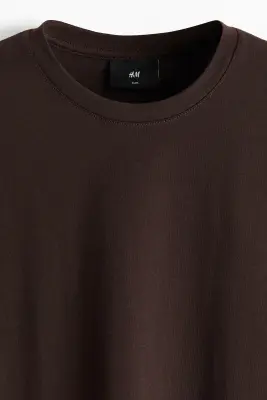 T-shirt Slim Fit en coton pima - Marron foncé — photo 4