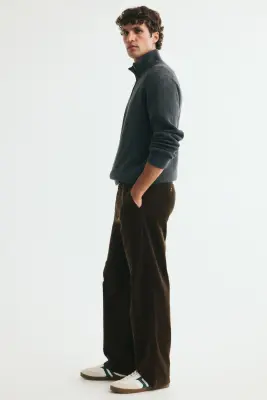 Pantalon Relaxed Fit en velours côtelé - Vert kaki foncé — photo 4