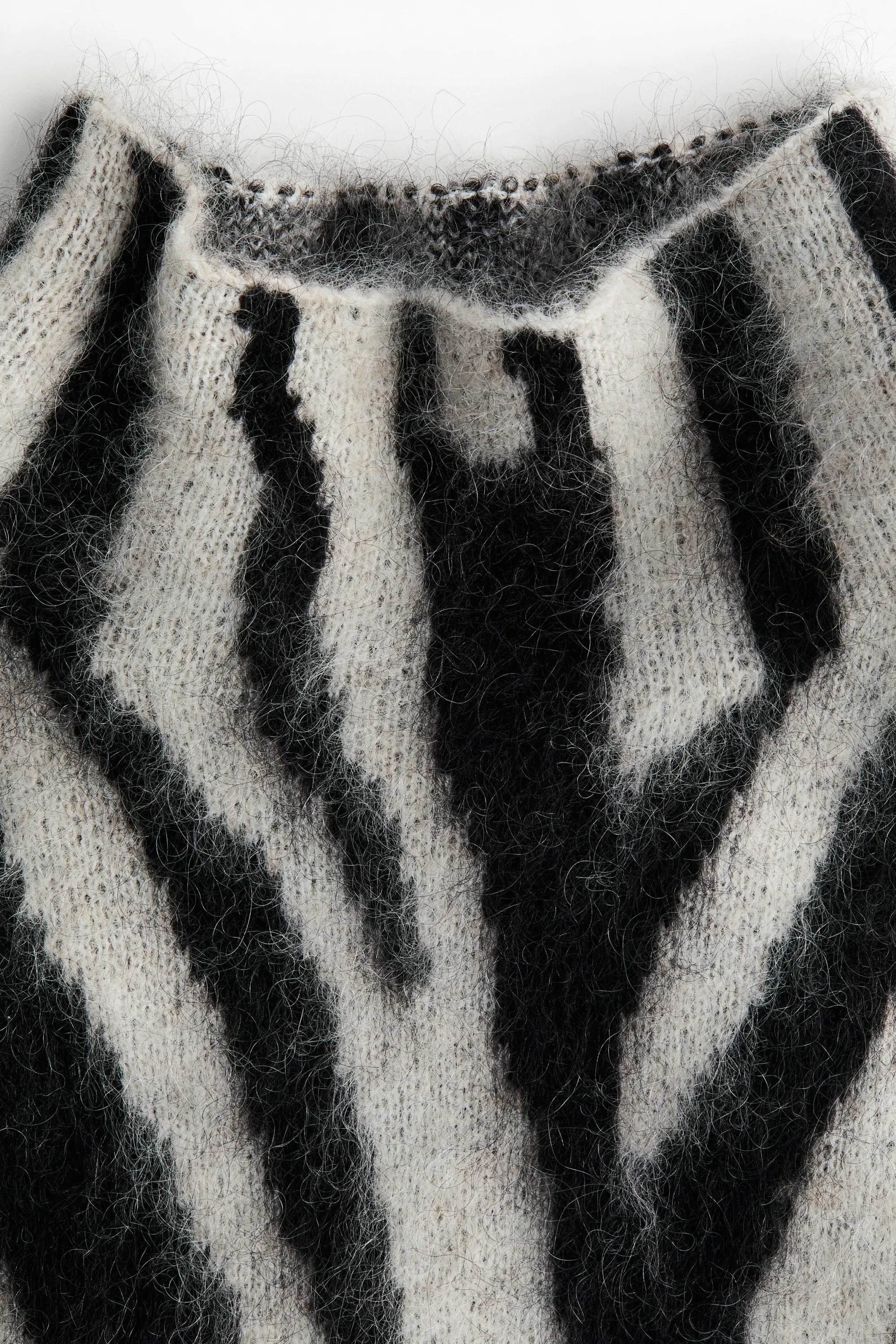 Pull en mohair mélangé avec col cheminée - Blanc/motif zébré