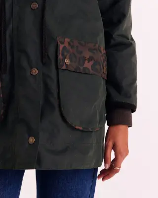 Veste Anaïs kaki et léopard fauve Barbour x Balzac Paris — photo 7