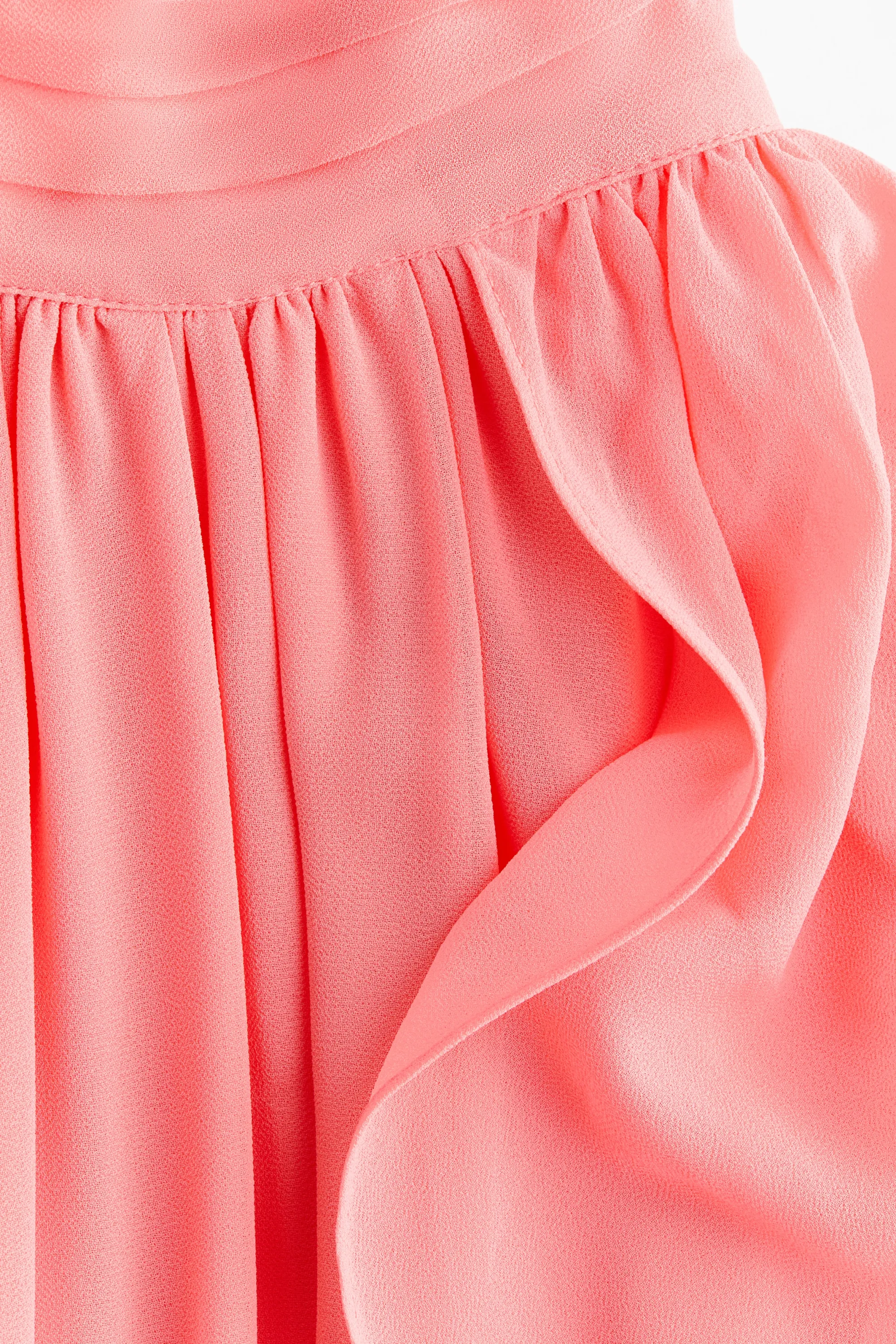 Robe à effet drapé avec cape - Rose