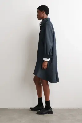 ROBE-CHEMISE COURTE ET ÉVASÉE EN DENIM - BLEU ENCRE — photo 2