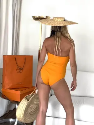Maillot de bain une pièce bustier orange vif Prix boutique 450€ Taille XS/S — photo 4
