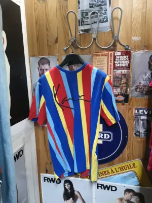 T-shirt Karl Kani multicolore — photo 1