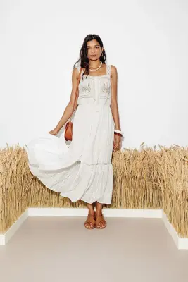 Robe midi en cotonnade brodée — photo 2