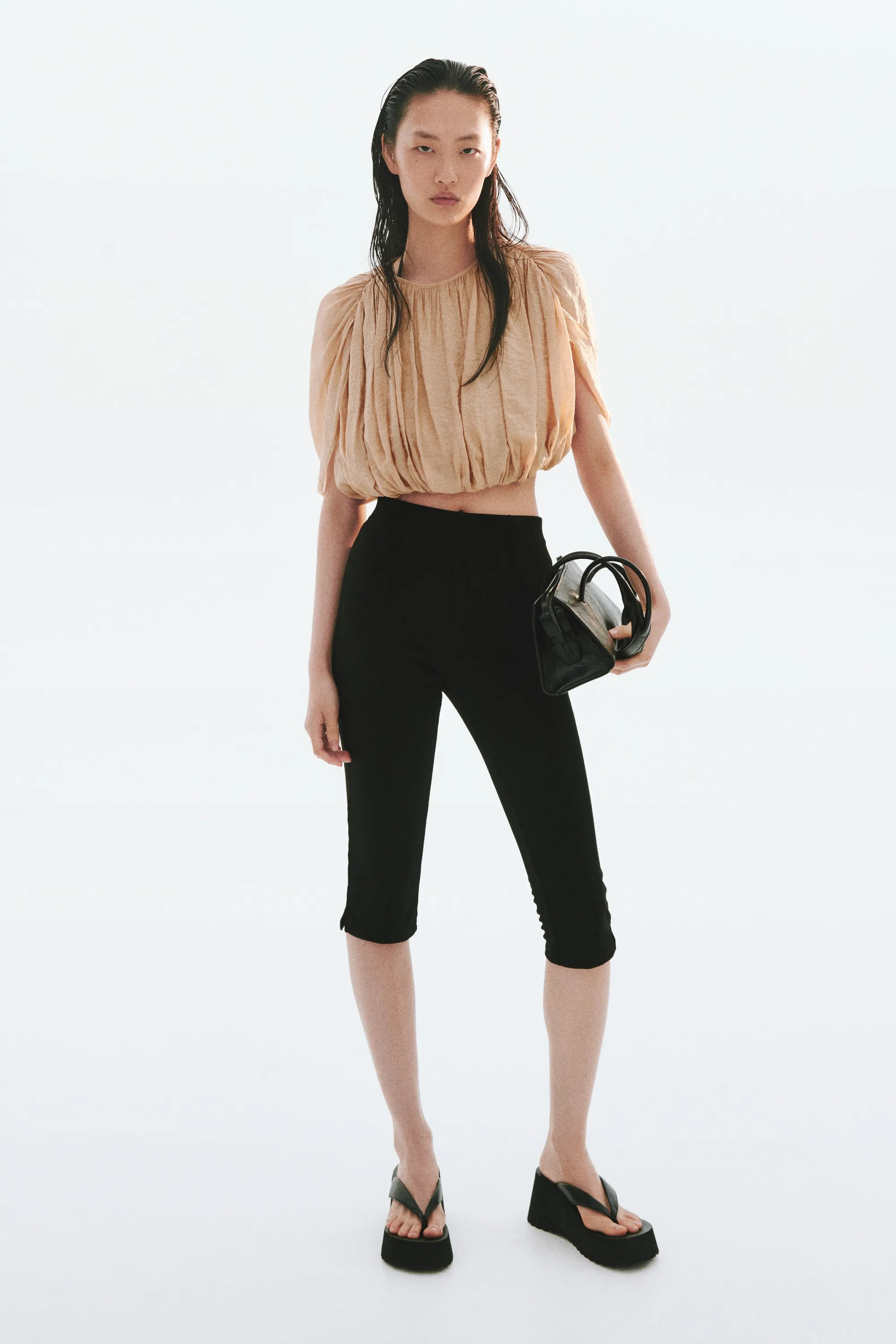 Top en crêpe avec base à effet boule - Beige