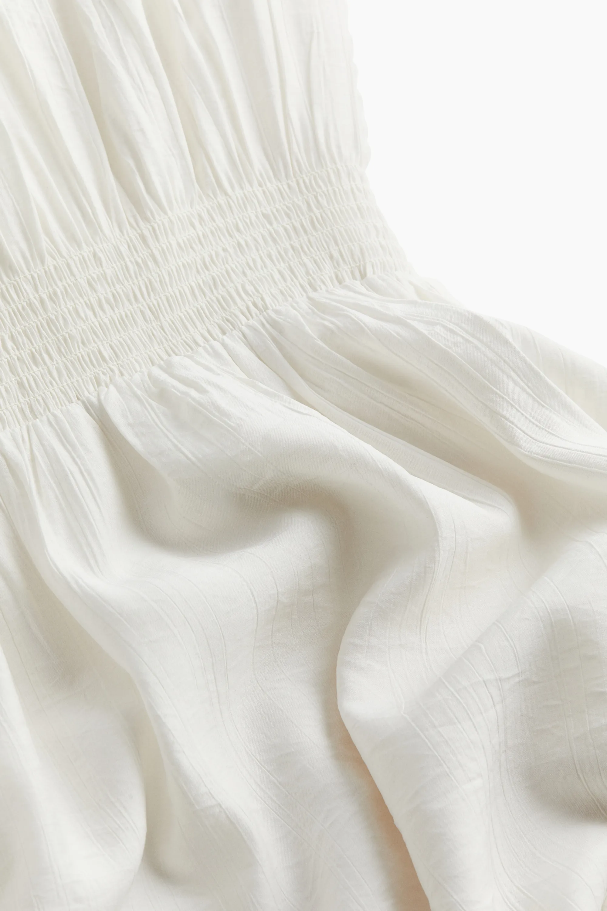 Robe avec détails smockés - Crème
