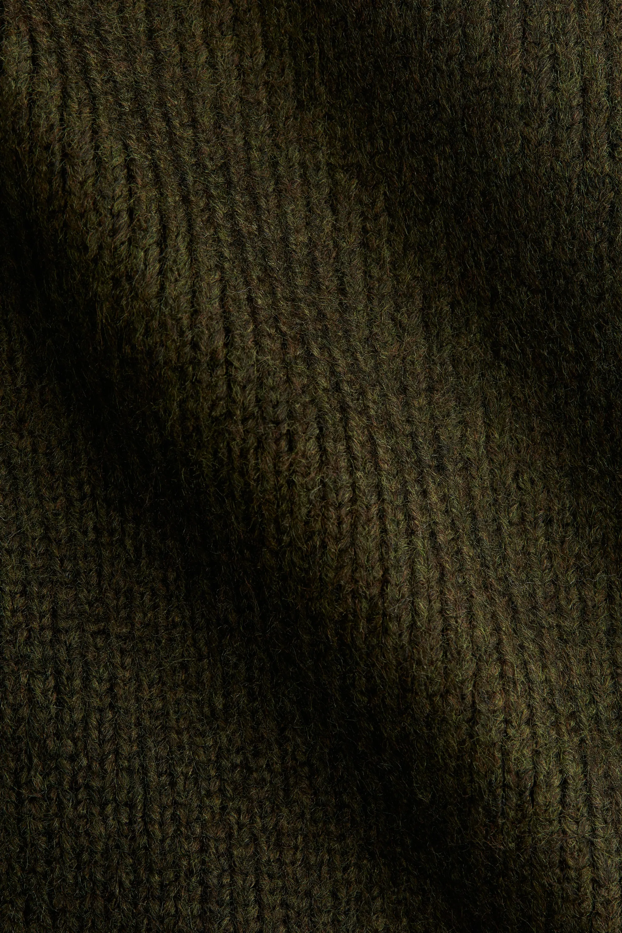 Robe en maille avec col cheminée - Vert kaki foncé