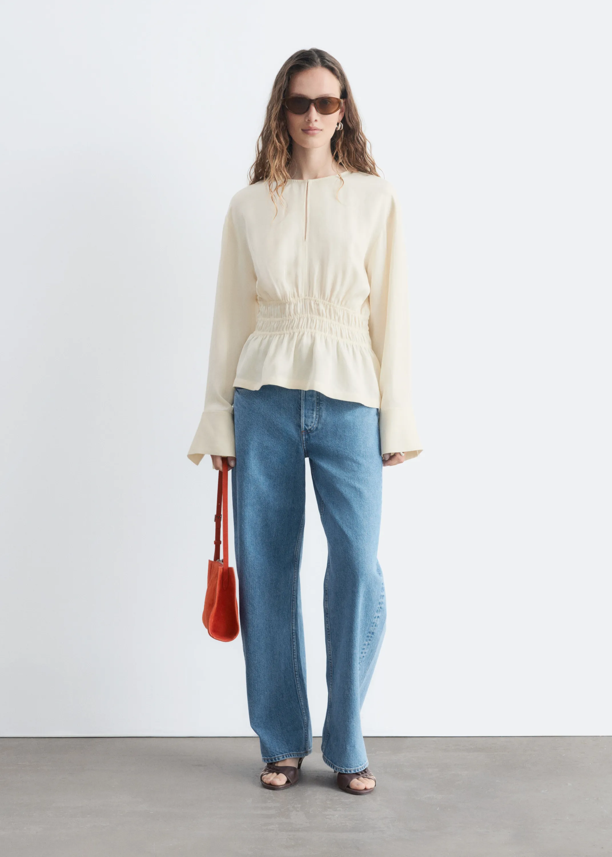 Blouse en lin avec taille à smocks - Écru