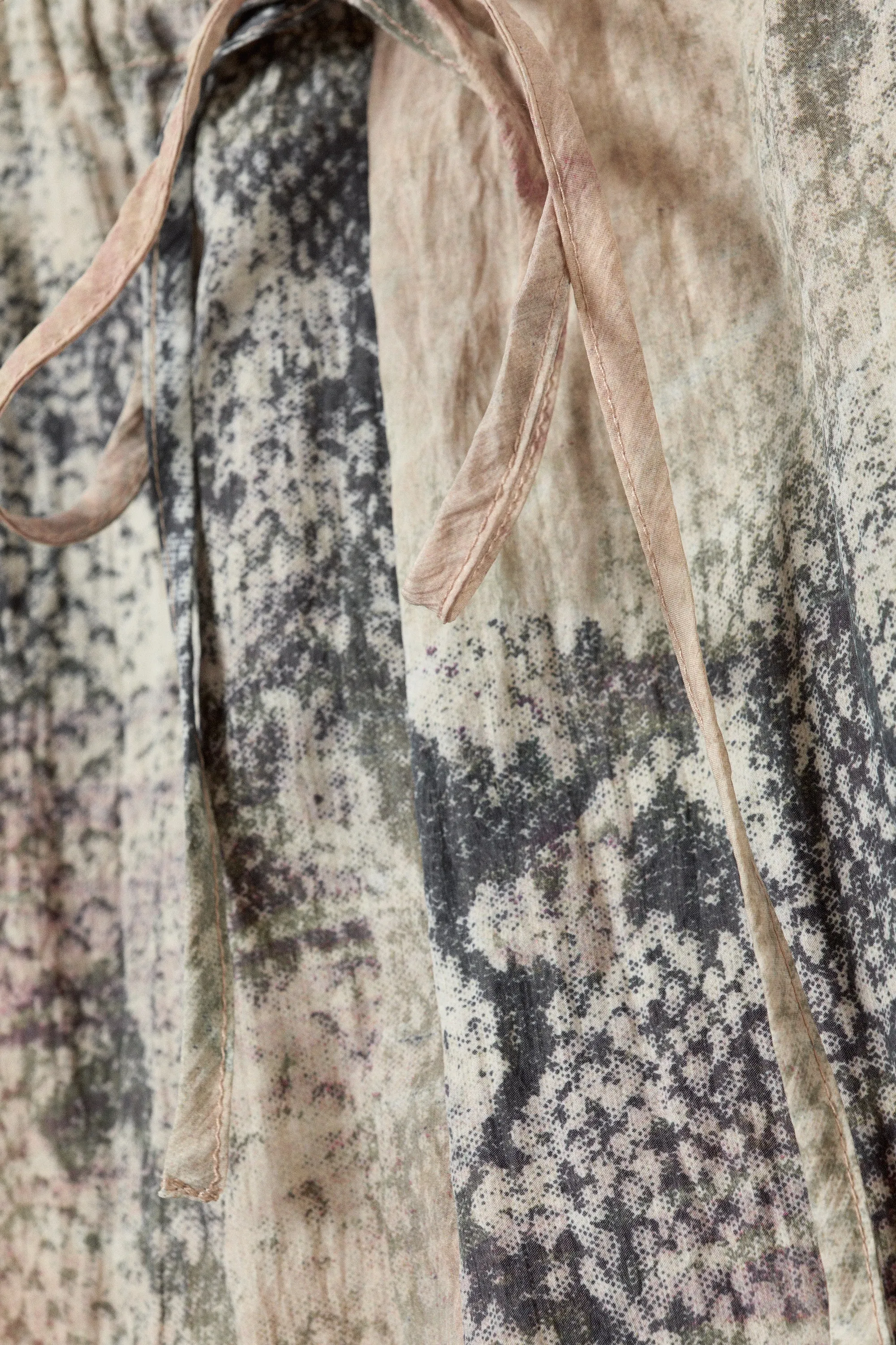 Pantalon ample à volants taille mi-haute - Beige - Motif peau de serpent