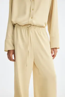 Pantalon large avec cordon de serrage - Jaune ancien — photo 1