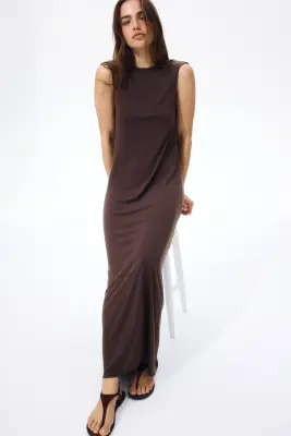 Robe maxi avec dos bénitier - Marron foncé — photo 1