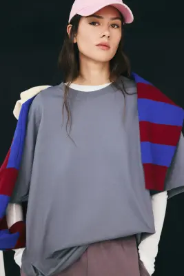 T-shirt oversize - Gris foncé — photo 2