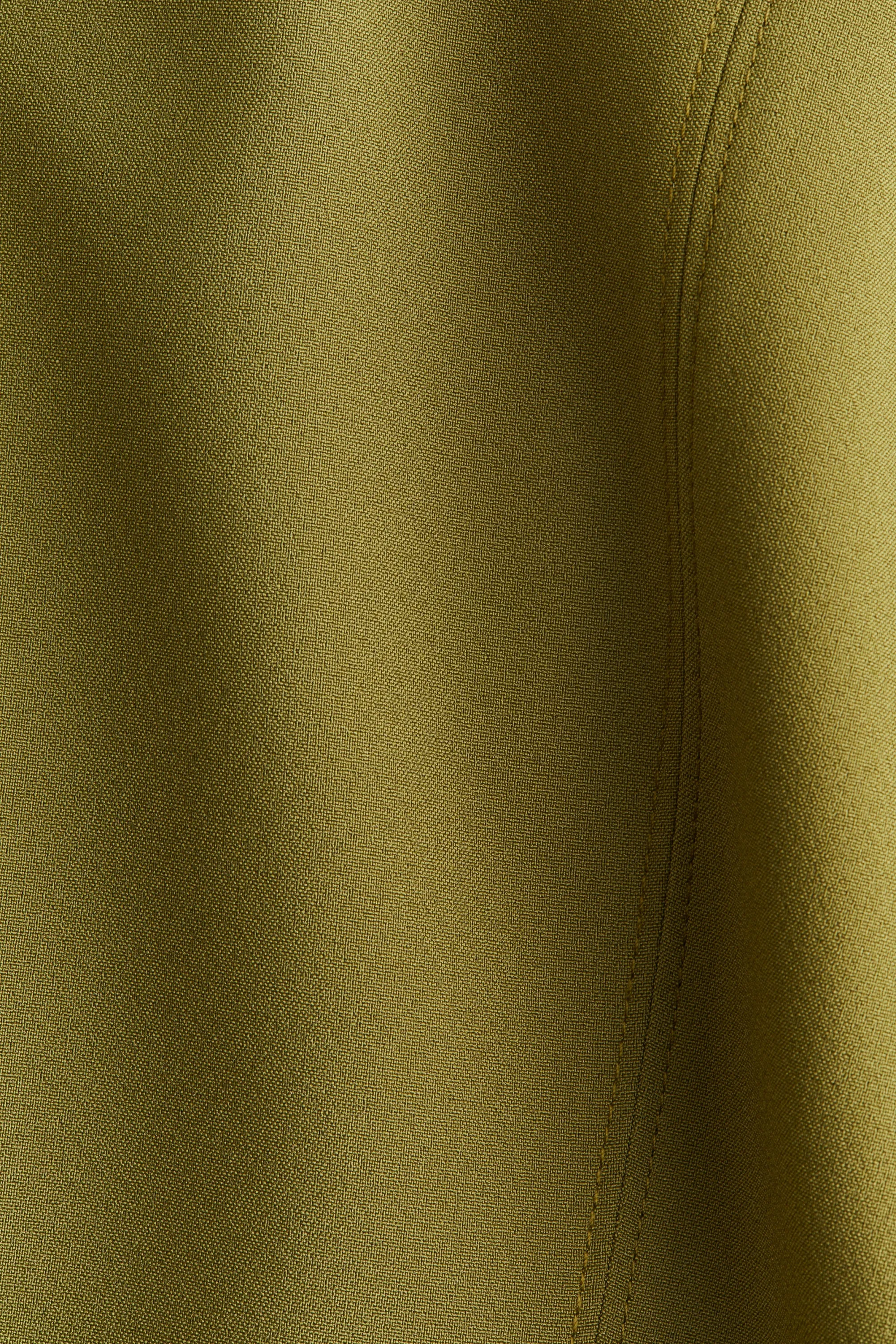 Robe avec ceinture à nouer - Vert olive