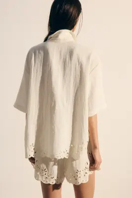 Chemise de plage avec broderie anglaise - Crème — photo 3