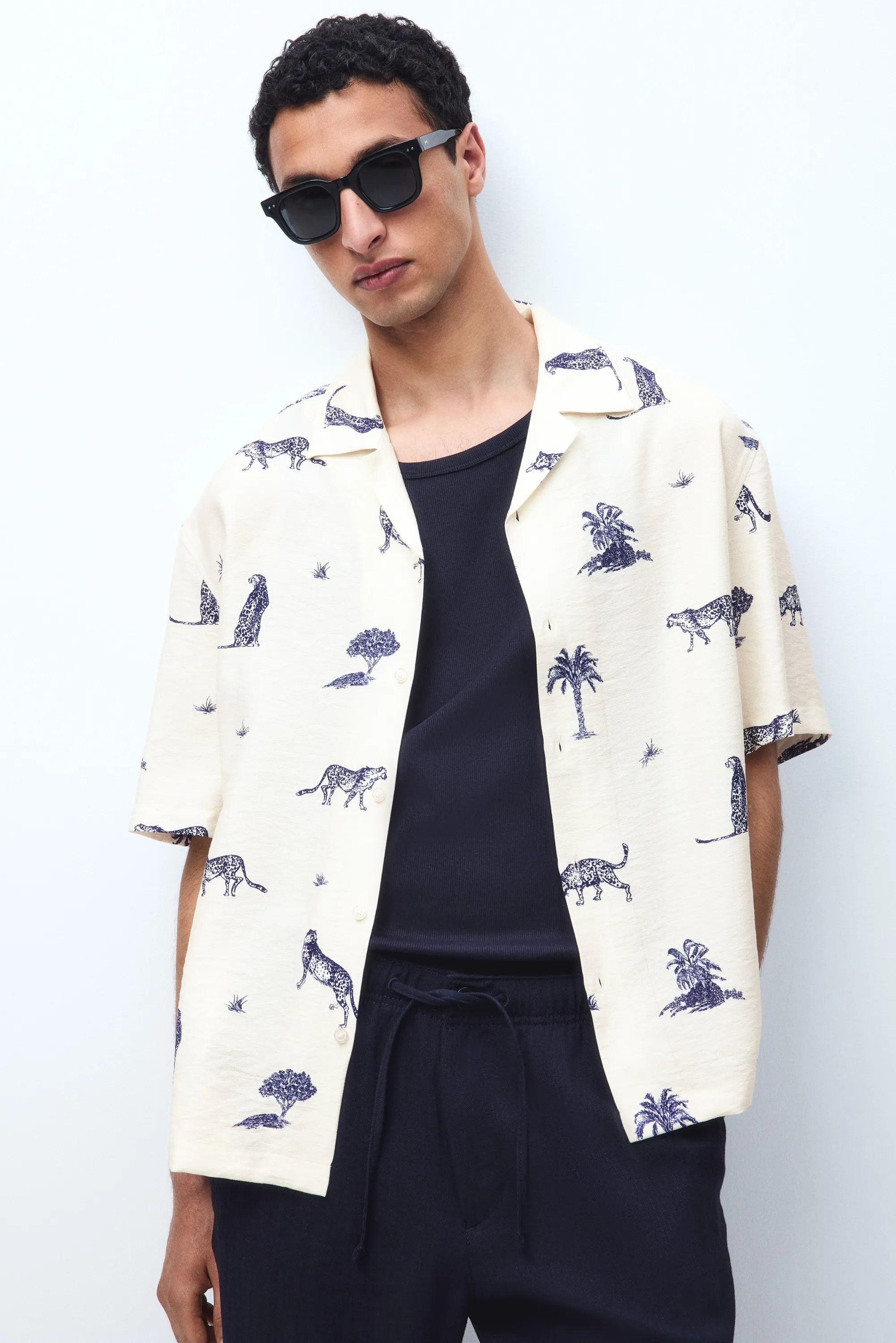 Chemise imprimée Relaxed Fit avec col cubain - Beige clair/motif
