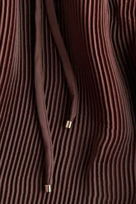 Robe froissée avec cordons de serrage - Marron foncé — photo 4