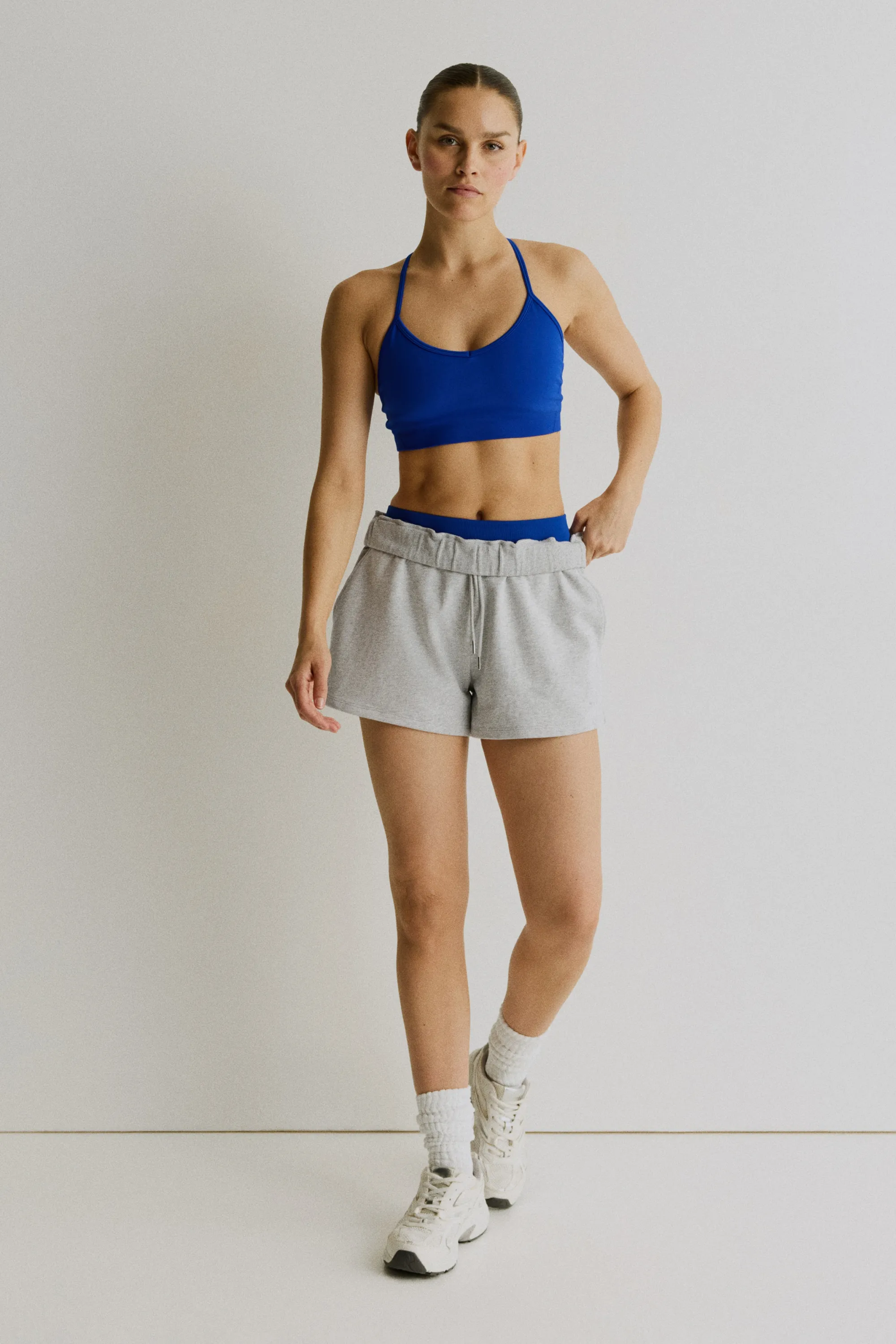 Short de sport molletonné Regular Fit - Gris clair chiné